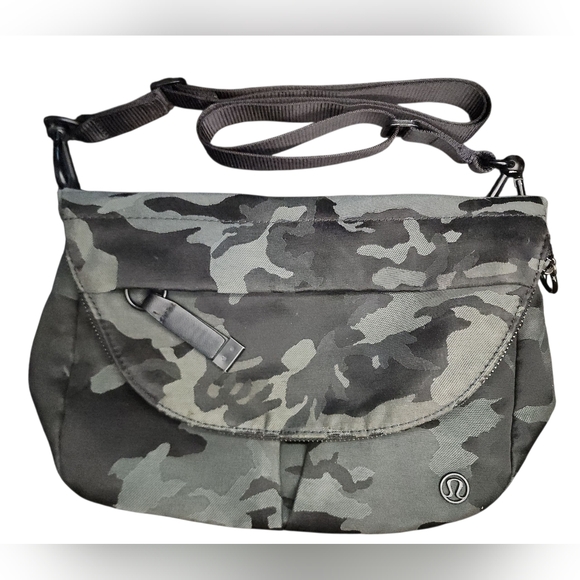 Lululemon All Night Festival Bag *5L - Picture 2 of 8